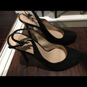 Inc suede pumps